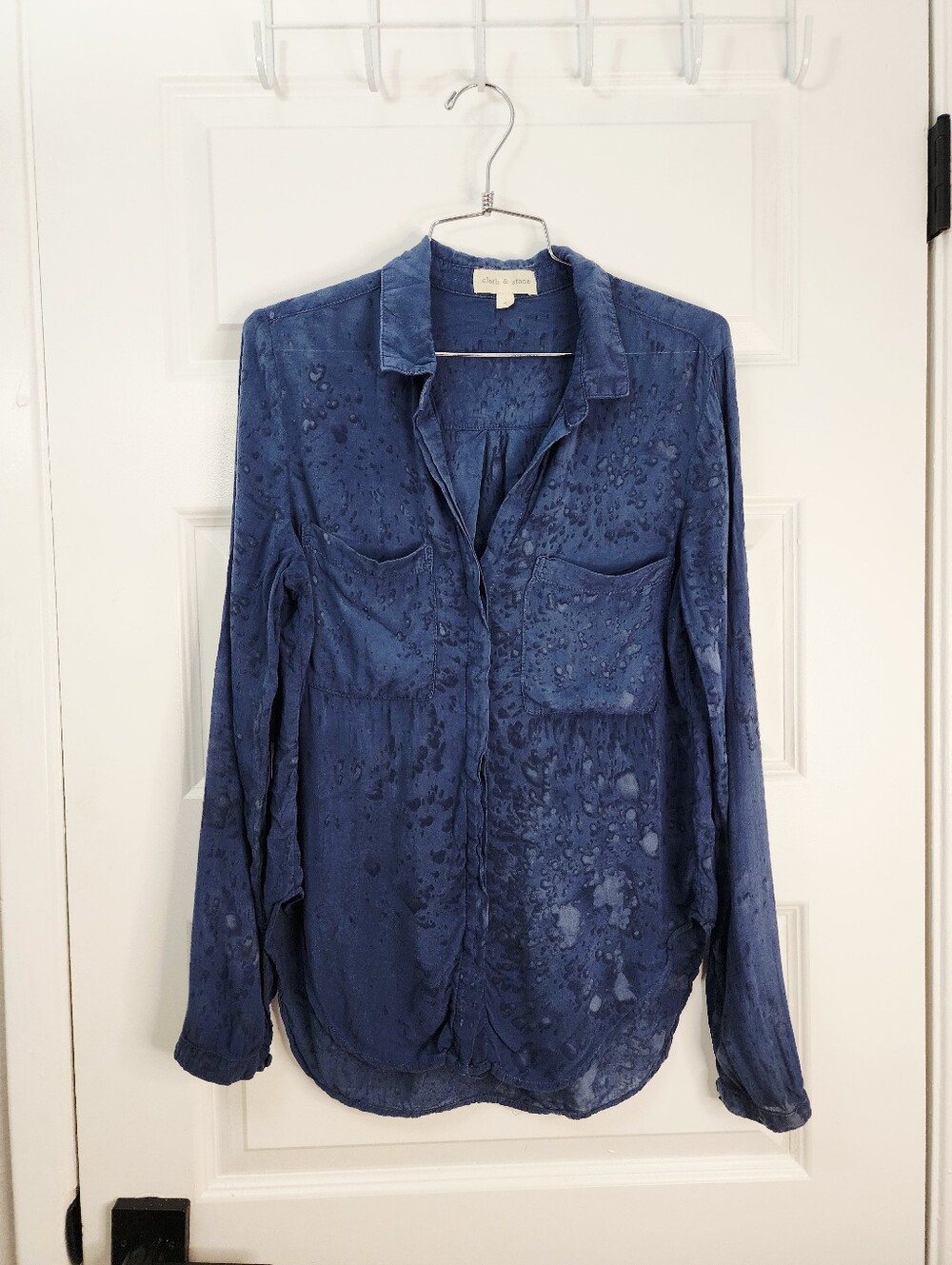 Anthropologie Cloth & Stone Blue Button-Front Long-Sleeve Shirt Size S - Picture 2 of 5